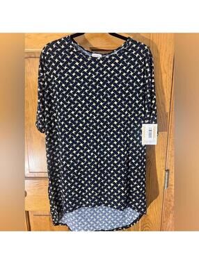 LuLaRoe Irma Tunic Top Shirt Fitted Sleeves High Low Loose Blue Tan Small NWT